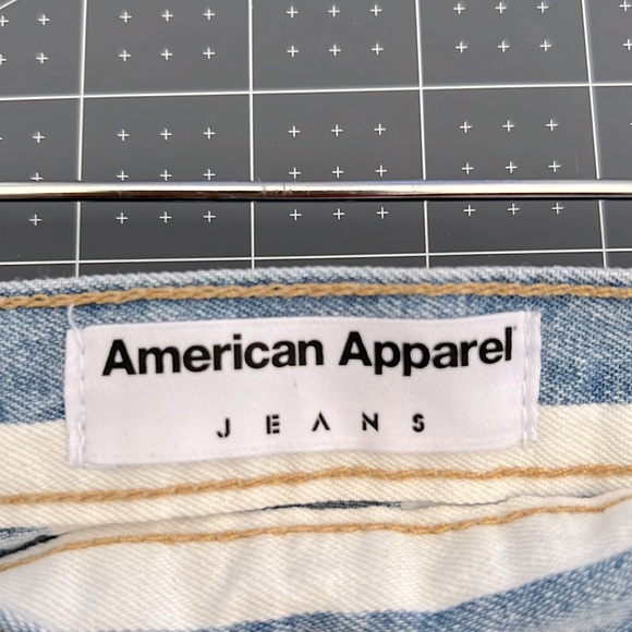 American Apparel Blue and White Denim Side-Zip and Button Circle Skirt - Picture 5 of 7